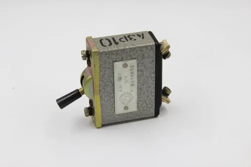 АЗР-10 автомат защиты фото 8